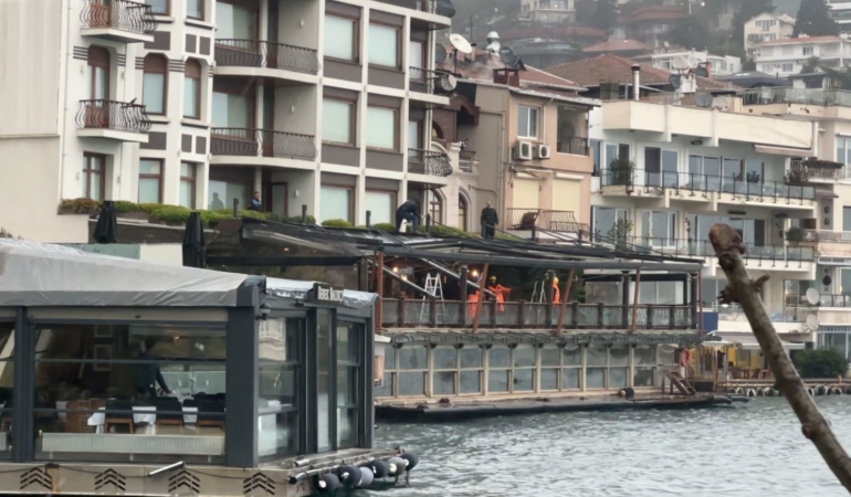 Bebek Otel’de kaçak bölümler yıkılıyor