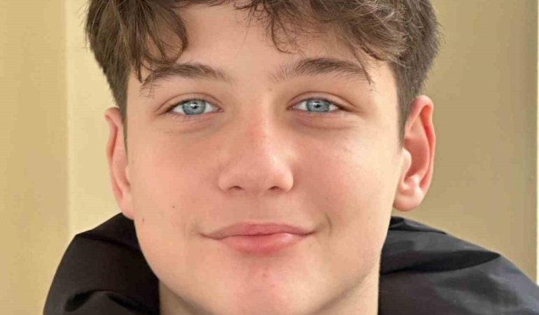 Güngören’de bıçaklanarak öldürülen 16 yaşındaki Atlas’ın ailesine tehdit mesajlarına ilişkin soruşturma başlatıldı