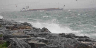 Marmara Denizi’nde fırtına etkili oldu