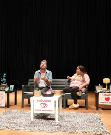 "Ruh Öküzüm" oyunu sanatseverlerden yoğun ilgi gördü