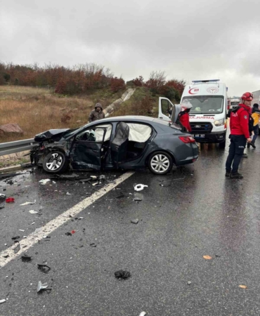 İzmir-İstanbul Otoyolu’nda zincirleme kaza: 1 ölü, 10 yaralı