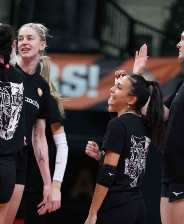 Eczacıbaşı Dynavit, evinde Vero Volley ile karşılaşacak