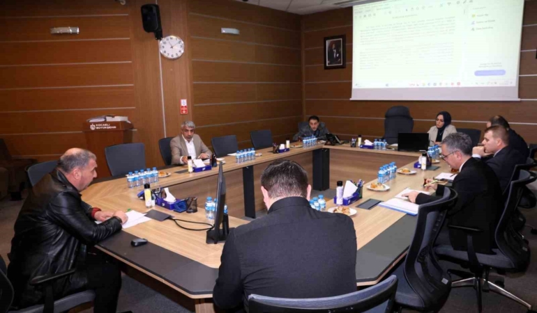 Kocaeli’de kural ihlali yapan 164 sürücüye para cezası