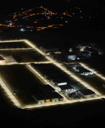 Yalova Makine İhtisas OSB’de yeni nesil elektrik ve aydınlatma altyapısı