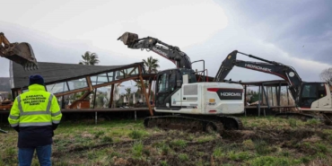 Sapanca Gölü kıyısında kaçak iskele ve yapı yıkımları devam ediyor: 89 yapı kaldırıldı