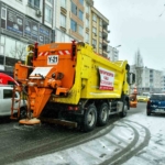 Esenyurt’ta karla mücadele çalışmaları aralıksız sürüyor