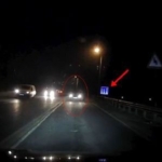 Tekirdağ’da otomobil bir anda kayarak savruldu: Kazanın kıl payı atlatıldığı anlar kamerada