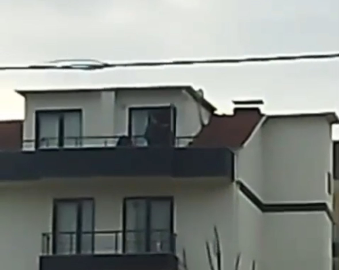 Kocaeli’de FETÖ operasyonu: Saklandığı çatıda yakalandı