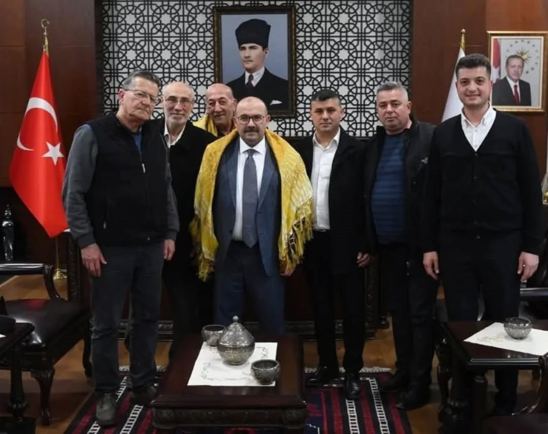 Balıkesir’de Vali Ustaoğlu devecileri kabul etti