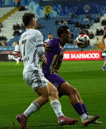 Trendyol Süper Lig: Eyüpspor: 0 - Beşiktaş: 1 (Maç devam ediyor)