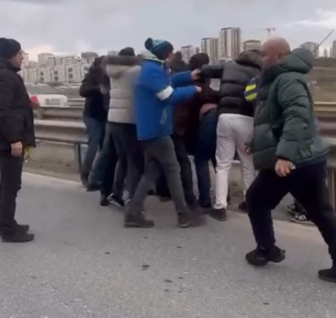 Başakşehir’de maç öncesi taraftarlar arasında gerginlik