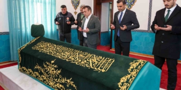 Vali Sözer, Dursun Fakıh Türbesi’nde incelemelerde bulundu