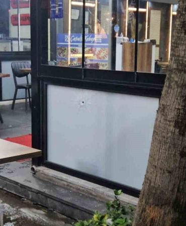 Küçükçekmece’de kebapçı 1 hafta arayla ikinci kez kurşunlandı