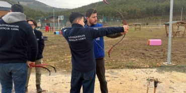 Doğayla iç içe yarıyıl tatili kampı