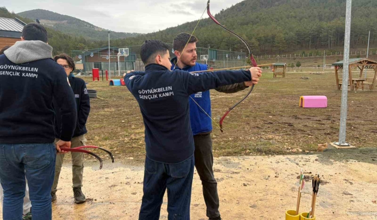 Doğayla iç içe yarıyıl tatili kampı