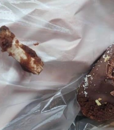 Bir ısırıkta şok: Kurabiyeden sigara izmariti çıktı