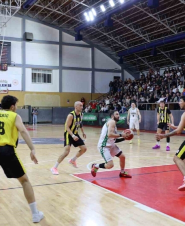 Sakarya Büyükşehir Basketbol galibiyet serisini 12’ye çıkardı
