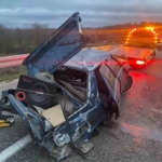 Pınarhisar’da otomobil bariyerlere çarpıp takla attı: 3 yaralı