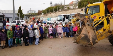 Minik öğrenciler Bilecik Belediyesi Atölye Birimi’ni gezdi
