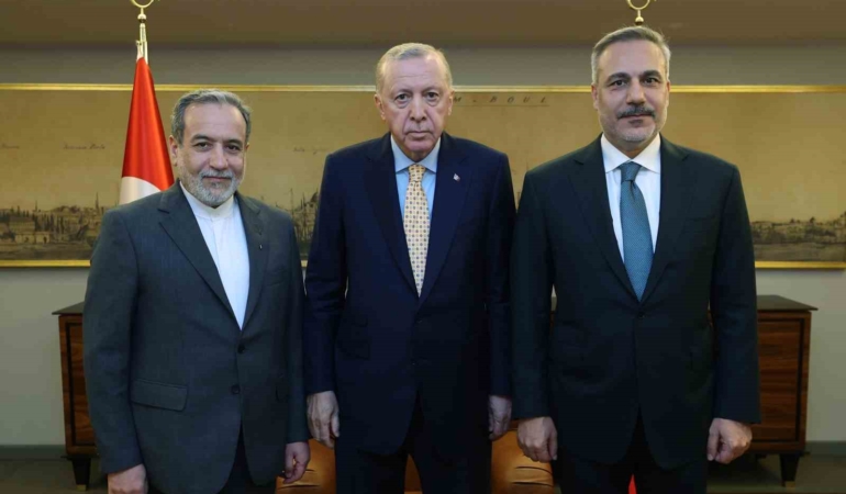 Cumhurbaşkanı Erdoğan, İran Dışişleri Bakanı Arakçi’yi kabul etti