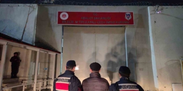 Bilecik’te yol kontrolünde aranan şahıs yakalandı