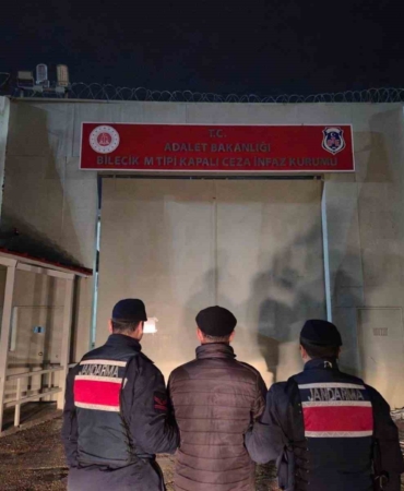 Bilecik’te yol kontrolünde aranan şahıs yakalandı