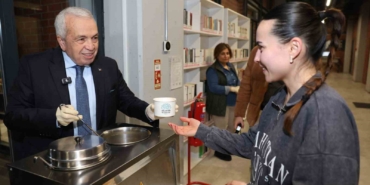 Başkan Şadi Özdemir’den finaller öncesi gençlere moral ziyareti