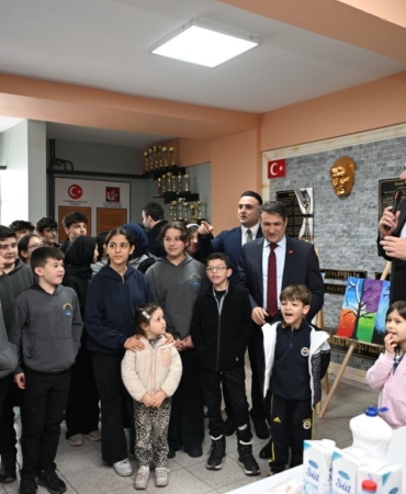 Kartepe Belediye Başkanı Kocaman, öğrencilerle bir araya geldi