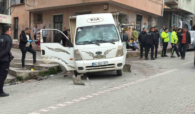 Edremit’te alacak verecek kavgası kanlı bitti: 2 yaralı