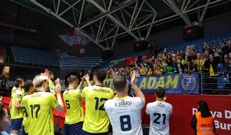 Fenerbahçe, CEV Kupası’nda 8’li Finaller Turu’na yükseldi