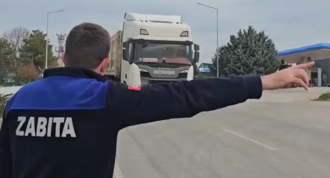 Şehir trafiğini rahatlatacak karar: Zorunlu tır parkı uygulaması başladı