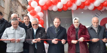 Bilecik’te İyiliğe Dokun Yardımlaşma ve Dayanışma Derneği dualarla açıldı