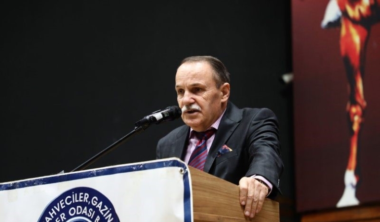 Edremit Kahveciler Odası’nda Mustafa Aydoğan güven tazeledi