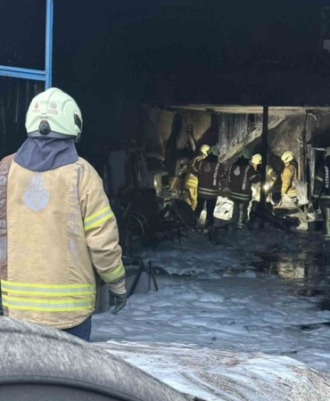 Silivri Sanayi Sitesi’nde yangın: Dikkatli çıraklar facianın önüne geçti