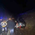 Kazdağları yolunda otomobil takla attı