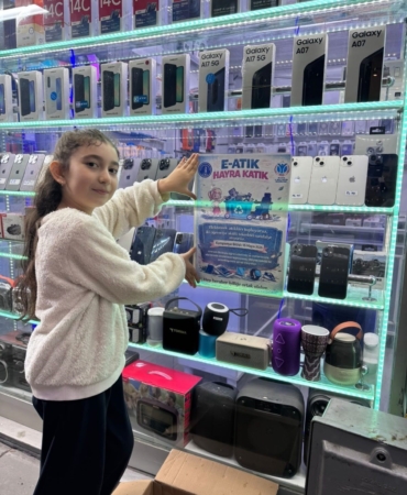 Bilecik’te E-atıklar akülü tekerlekli sandalyeye dönüşüyor