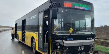 Arnavutköy’de İETT otobüsü kazaya karıştı: 2 yolcu yaralandı