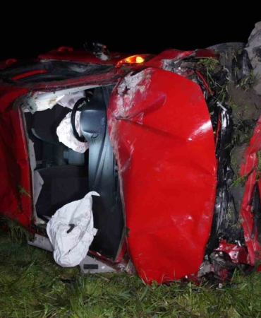 Edirne’de otomobil takla attı: 1’i ağır 2 yaralı