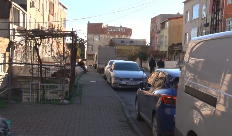 Gaziosmanpaşa’da firar eden hükümlü, husumetlisini öldürüp kayıplara karıştı