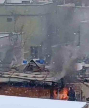 Bursa’da çatı katı yangını korkuttu