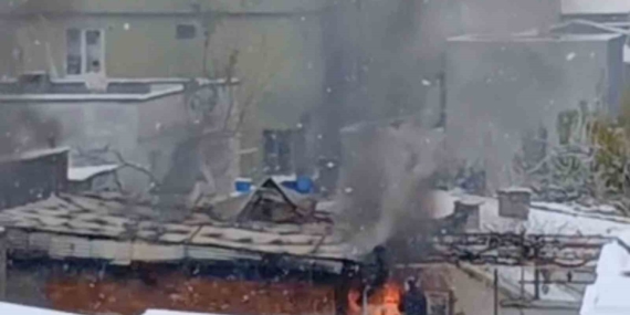 Bursa’da çatı katı yangını korkuttu