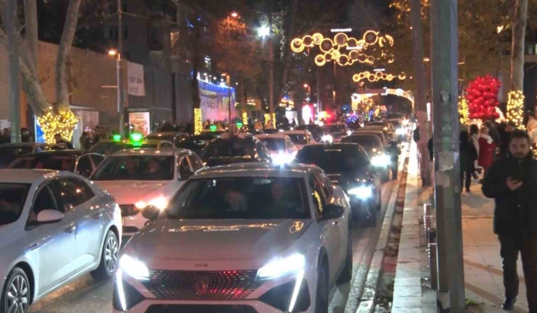 Bağdat Caddesi’ndeki yeni yıl kutlamaları önceki senelere göre sönük geçti