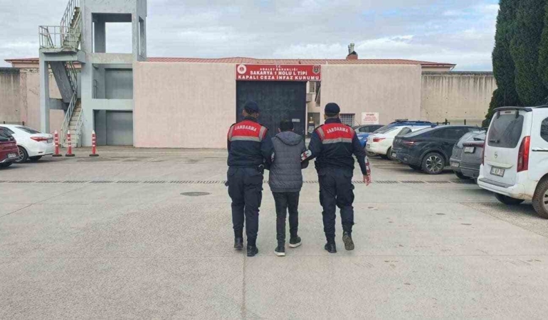 Sakarya’da yılın ilk haftasında çeşitli suçlardan aranan toplam 301 şahıs yakalandı