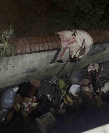 Mahalleliyi panikleten yangın, itfaiyenin müdahalesiyle son buldu