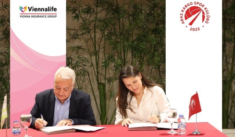 Aras Kargo Kadın Voleybol Takımı’nın resmi sponsoru Viennalife oldu