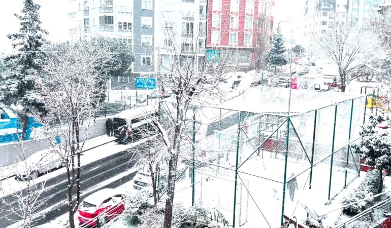 Beşiktaş karla kaplandı