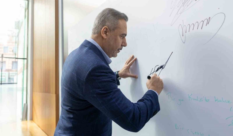 Bakan Hakan Fidan: "Eyleme ihtiyacımız olduğu kadar bilgiye, öğrenmeye, tecrübe aktarımına da ihtiyacımız var"