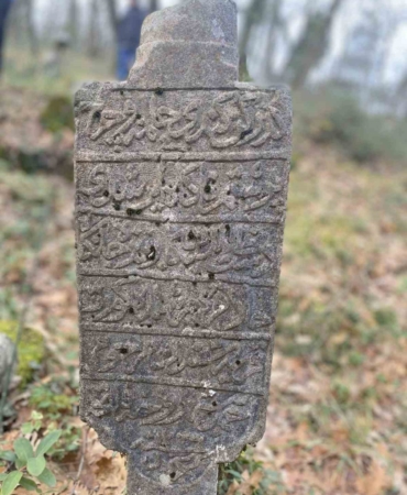 Asırlık Osmanlı mezarları yeniden ayağa kaldırıldı
