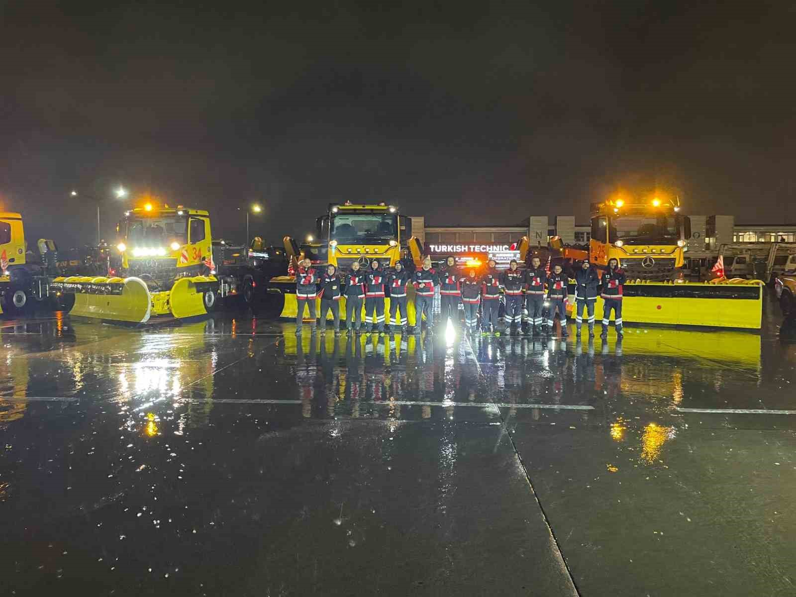 Sabiha Gökçen Havalimanı’nda kar tedbirleri