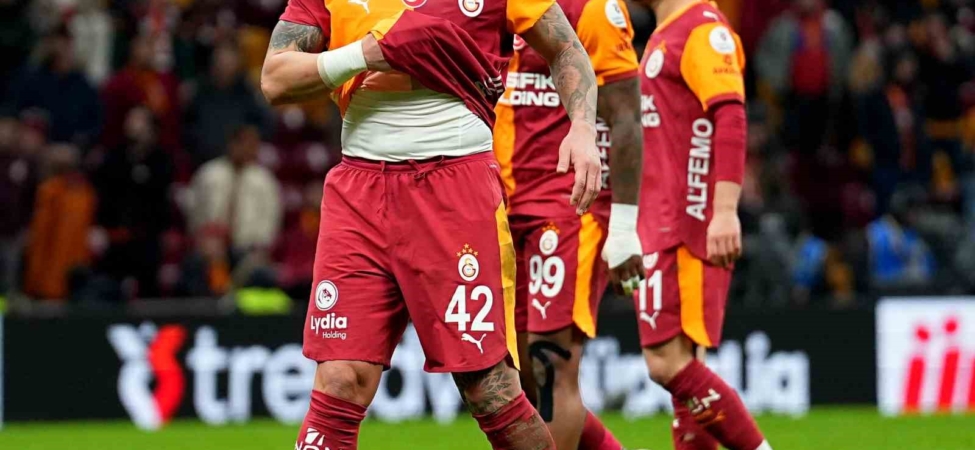 Galatasaray, ligde 4. kez berabere kaldı